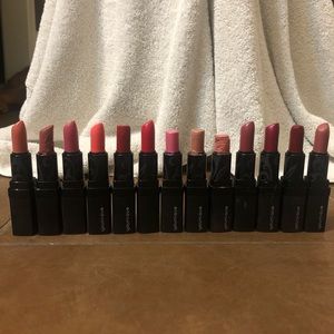 Younique Lipstick collection